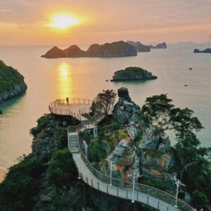 Sapa To Hai Phong Limousine - Sapa Private Car