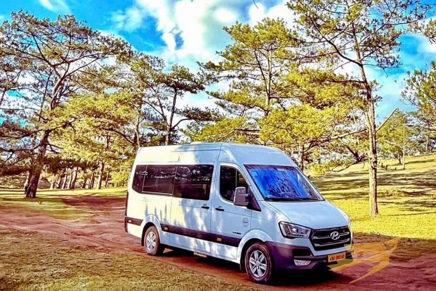 Sapa To Mu Cang Chai Luxury Car - Sapa Private Car
