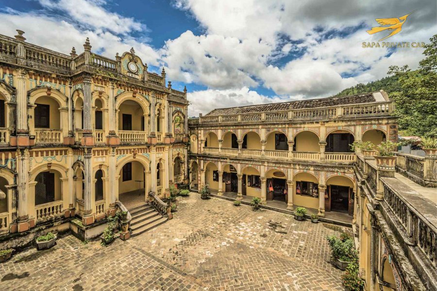 Hoang A Tuong Palace In Sapa - Sapa Private Car