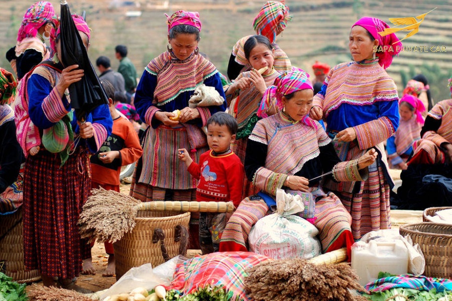 Sapa To Bac Ha Market By Private Car Transfer - Sapa Private Car