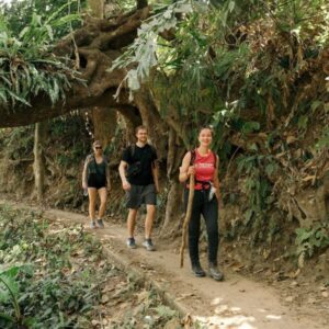 Sapa To Ba Be Luxury Car - Sapa Private Car