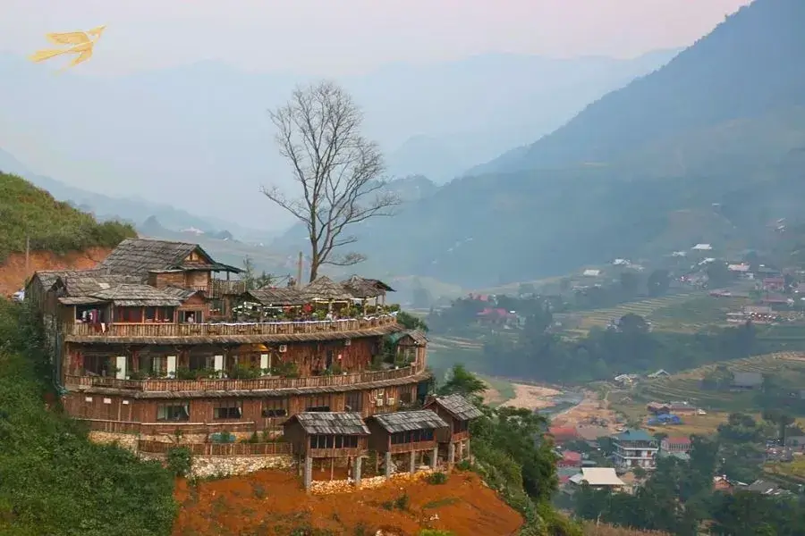 Ta Van Village - Sapa Private Car